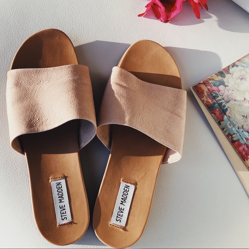 💥 NEW Item! Steve Madden Slip-on Sandals
